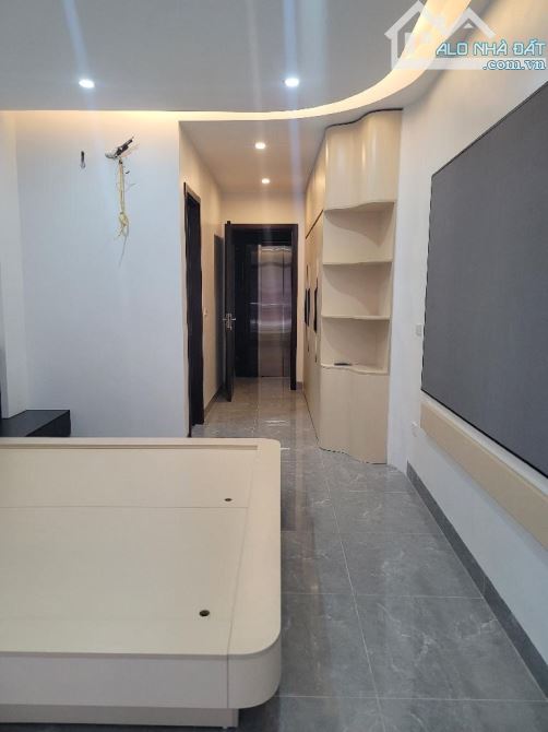 Bán nhà phố Minh Khai - Hai Bà Trưng, Ô TÔ tránh, GARA, 34m2 x 5 tầng thang máy, 10.5 tỷ - 4
