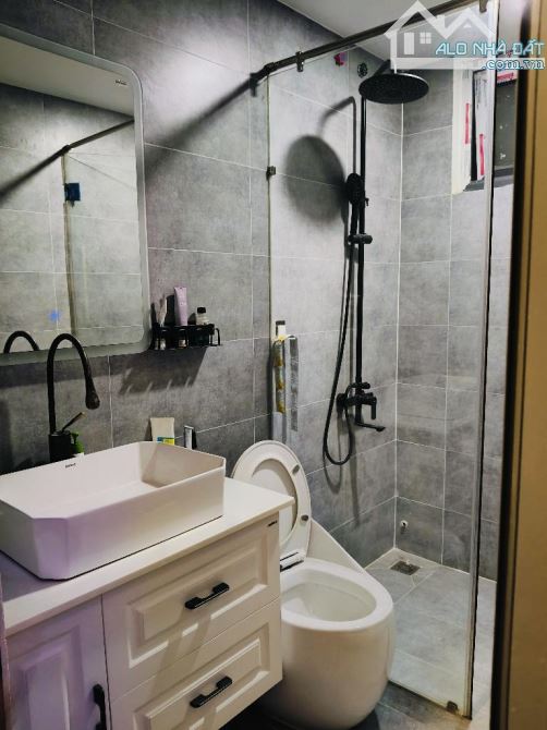 Chỉ 1 Căn Duy Nhất! Mặt Tiền Kinh Doanh Ngang 4,4mx15m P5 Q8  5Tầng 7Pn Giá 8,2 Tỷ Còn TL - 4