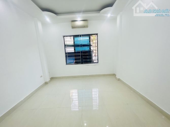 Bán Nhà Ngõ 325 Kim Ngưu, 40m², 5 Tầng, 6 PN – Giá 7,5 Tỷ gần OTO - 4