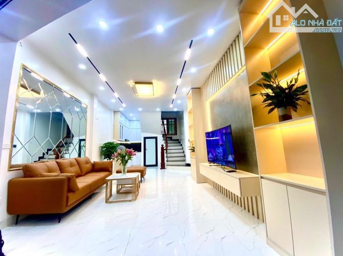 BÁN NHÀ TT NHỔN 37m2 FULL NỘI THẤT DÂN XÂY ĐƠN LẬP - 4