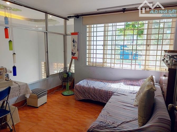 NHÀ PHỐ LIỀN KỀ, MẶT TIỀN KDC HƯƠNG LỘ 5, VIEW CÔNG VIÊN 6X14, 4TẦNG. GIÁ NHỈNH 9TỶ - 5