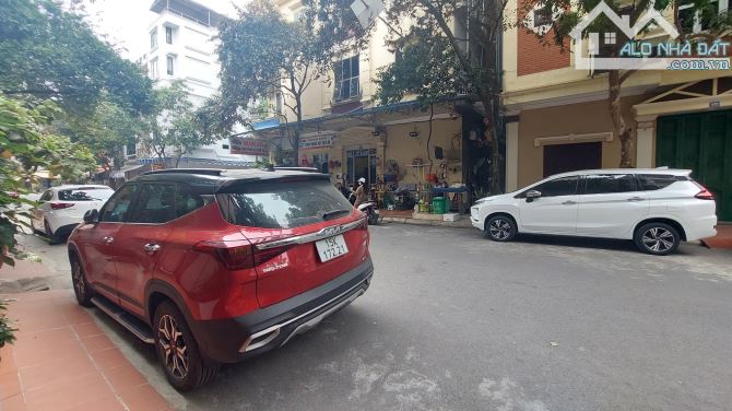 Bán nhà Đường Cát Dài, Phường Cát Dài, Chân,  5 tầng, 13,2 tỷ. - 5