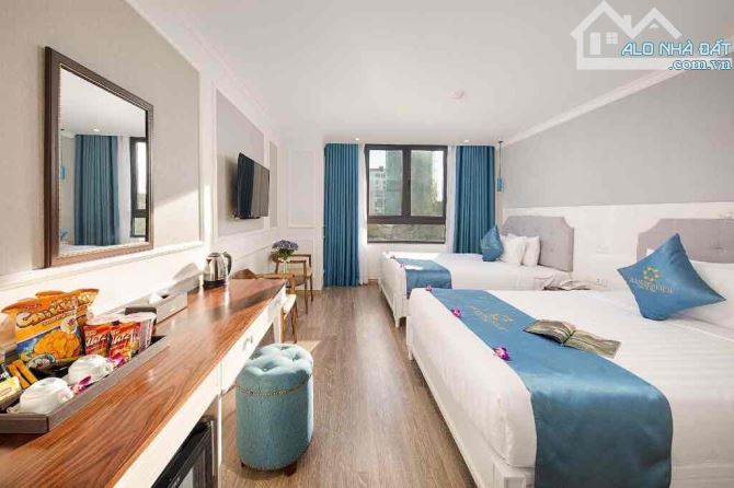 Cần bán khách sạn đường Hoàng Kế Viêm. DT 315m2. Cách biển Mỹ Khê 1 phút - 5