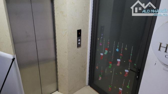 Bán nhà mặt phố Khâm Thiên 7T thang máy kinh doanh văn phòng DT 106 m2 Giá 37.5 tỷ  DT 106
