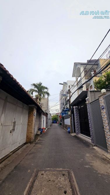 Bán đất hẻm xe hơi đường 8 linh trung, Thủ Đức.4,5 tỷ/50m2