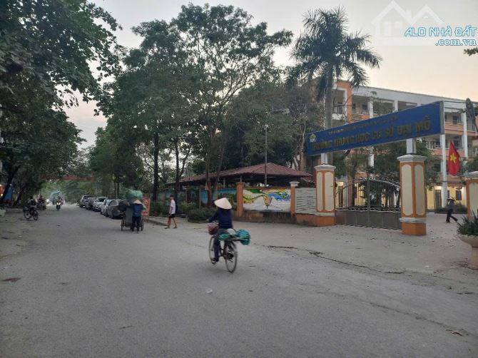 Hiếm, Mảnh đất phân lô Ngọc Trục 70m x mt 4m, ô tô, Kd, ngõ thông thoáng,gần phố 11 tỷ.