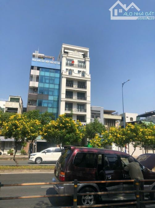 Siêu vị trí! Tòa nhà 560 MT Võ Văn Kiệt - Nguyễn Cảnh Chân, Q.1, 8x17m, 7 Tầng, giá 61 tỷ