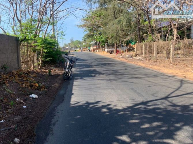 Bán lô mặt tiền lạc long quân và mặt biển tiến thành giá cự rẻ - 1