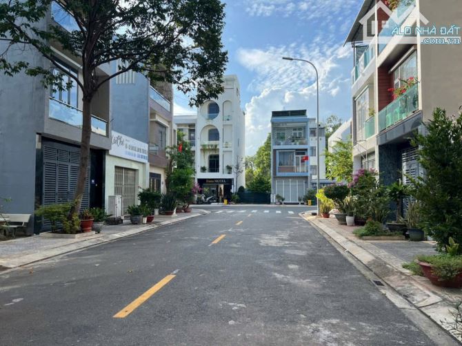 BÁN 180m2 ĐẤT THỊ TRẤN LONG THÀNH , MẶT TIỀN ĐƯỜNG NHỰA 20M NẰM CÁCH LÊ DUẪN ĐI VÀO 200M - 1
