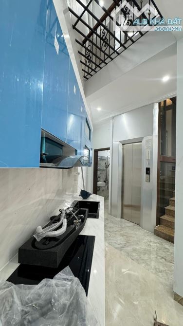 NHÀ MỚI ĐẸP NGÕ 67 THÁI THỊNH - 40m2 x 6T THANG MÁY - TIỆN ÍCH - TT ĐỐNG ĐA - 1
