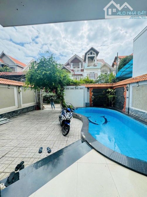 Biệt thự khu Lạc Long Quân gần bờ hồ Võ Thị Sáu - 1