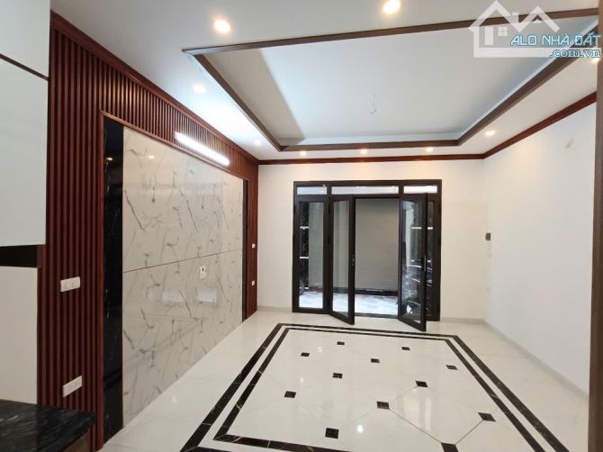 💥Bán nhà. an trạch, hào nam, Đống Đa, Dt 32m 5tầng mới kính koong ,full nội thất - 1