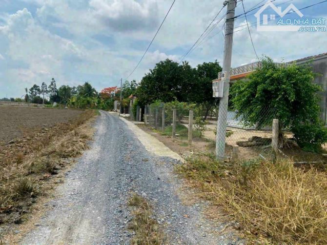 Đất thổ wiew kênh. Ngang 6m. Đường ô tô 7 chỗ - 1