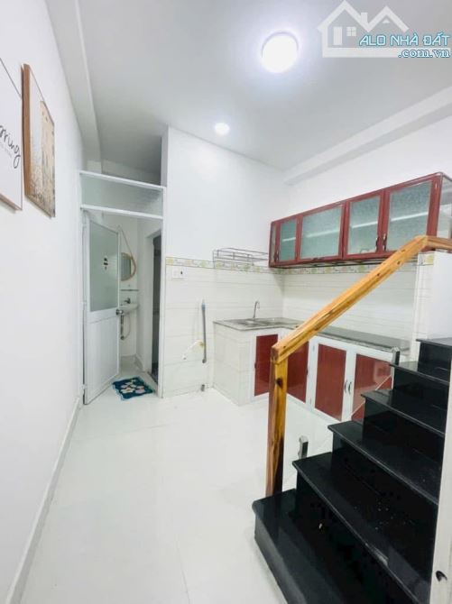 BÁN NHÀ-NGUYỄN SƠN  DTCN 52M2 -  2 TẦNG - 4PN - HẺM XE HƠI - NGAY NGÃ TƯ LŨY BÁN BÍCH-SỔ V - 2