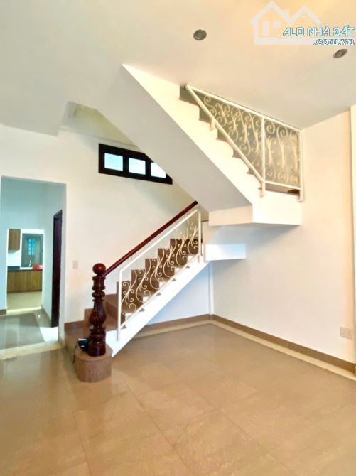 Bán nhà 2,5 tầng Kiểm Huệ đường Nguyễn Đức Tịnh, An Đông, Thành phố Huế - 2