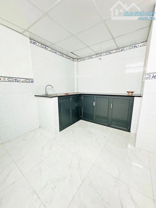 Nhà 4 tầng, DT 72m2, Lạc Long Quân, khu kinh doanh chợ Tân Bình, chỉ 8 tỷ - 2