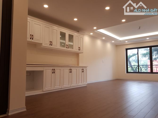 Bán nhà phân lô khu Liên Cơ, Mỹ Đình. Dt 107m2, MT 6m, xây 5 tầng. 2 mặt đường ô tô tránh - 2