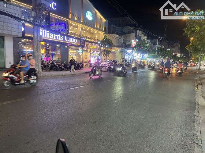 BÁN NHÀ MẶT TIỀN ĐƯỜNG SONG HÀNH 10x22m CÁCH NGUYỄN ẢNH THỦ 200M - 2