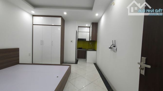 Bán tòa CCMN Ô tô đỗ cửa 180m2*8T, 35 phòng, giá 32 tỷ đường Hoàng Mai - 2