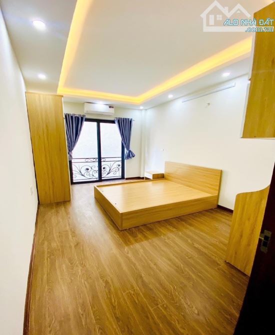 SIÊU PHẨM TOÀ CHDV PHÚ ĐÔ - 24 PHÒNG KHÉP KÍN - 8 TẦNG THANG MÁY - GẦN Ô TÔ - NGÕ THOÁNG - 3
