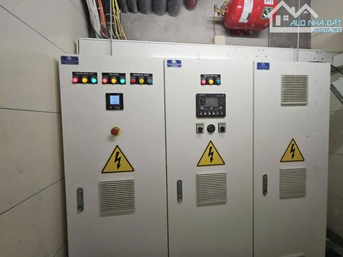 Bán tòa nhà 10 tầng mặt phố Nguyễn Văn Cừ, 160m2, nội thất xịn, vỉa hè 7m, 90 tỷ - 3