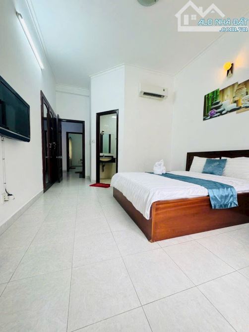 Biệt thự khu Lạc Long Quân gần bờ hồ Võ Thị Sáu - 4