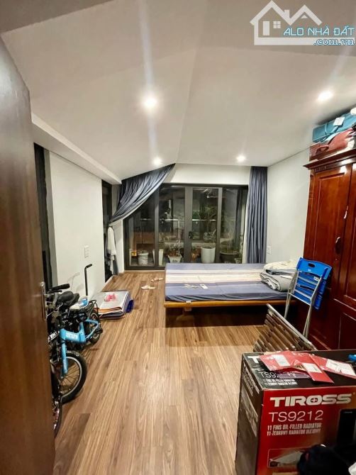 Thịnh Liệt - Phân lô oto vào nhà, vỉa hè 2 bên - 73m*4T - 18.5 Tỷ - Không đăng ảo - 4