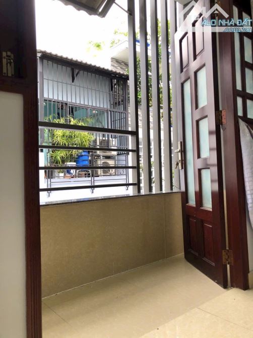 4PN, 5wc. Nhà 5 tầng hẻm xe hơi Nguyễn Tri Phương, P4, Quận 10. - 4