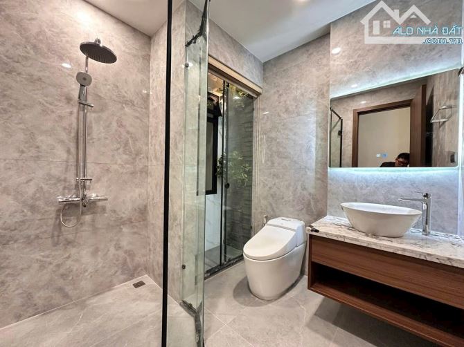 ⚡️BAN nha 40m2 x 6.5 tầng có thang máy_ Lô 7 Lê Hồng Phong - 5