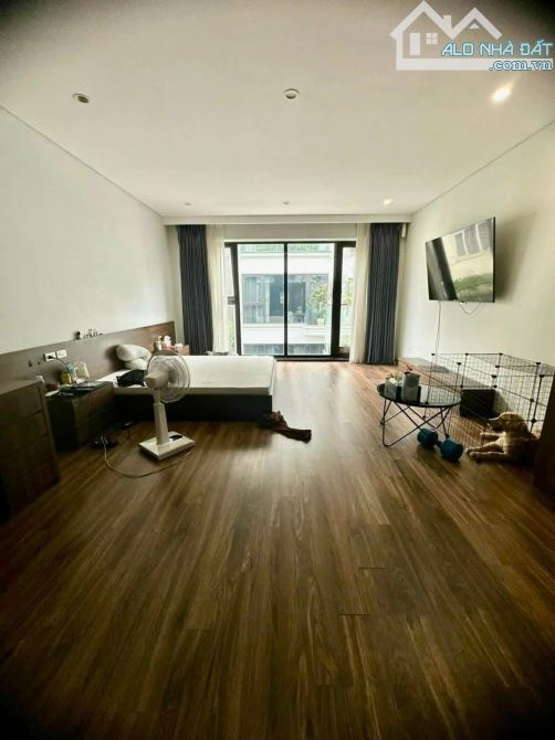 Thịnh Liệt - Phân lô oto vào nhà, vỉa hè 2 bên - 73m*4T - 18.5 Tỷ - Không đăng ảo - 6