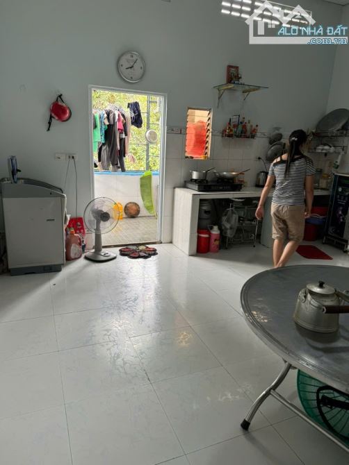 E cần chuyển nhượng lại khu nhà  như hình quý khách hàng có nhu cầu liên hệ e thành - 7