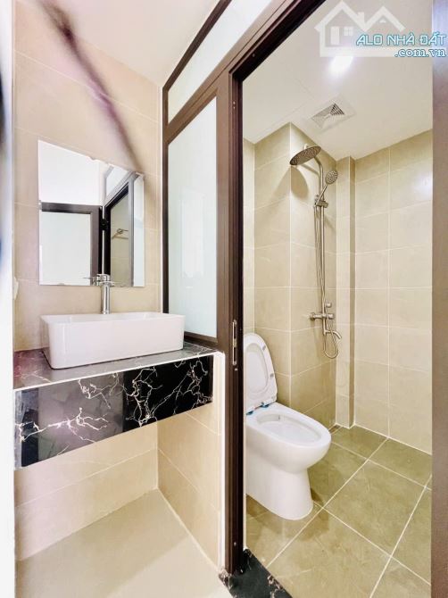 17.3 tỷ. Căn hộ dịch vụ 13 căn Studio. Thịnh Hào 2 Đống Đa - 7