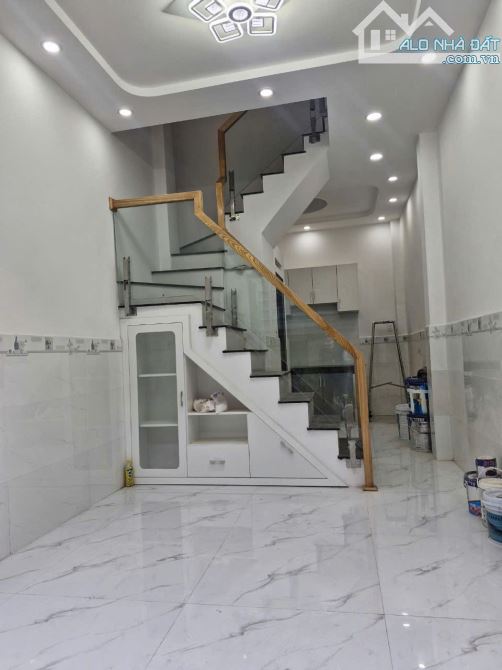 Nhà mới 100% 1 sẹc KINH DƯƠNG VƯƠNG 3.2X8M 1 tấm 2PN giá nhỉnh  2 tỷ