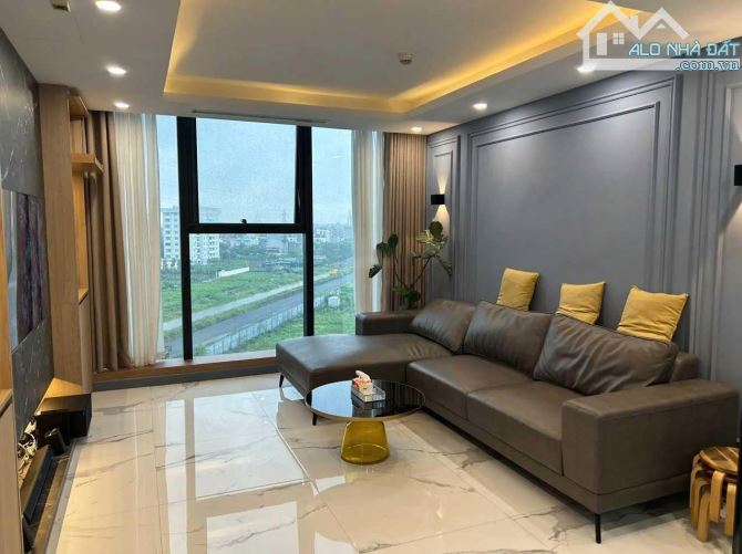 Bán Căn 3 ngủ - View Biệt thự - 105m2 - Sunshine City - 8.5 tỷ (full đồ + Sổ)