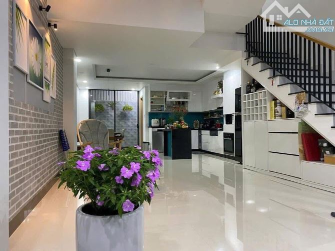 📌 Nhà đẹp khu Vip - Euro Village 1 Đà Nẵng. Đường 7m5 Hoa Phượng 1 - 100m2