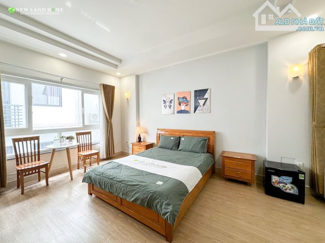 Studio cửa sổ full nội thất nội khu Phú Mỹ Hưng , gần RMIT