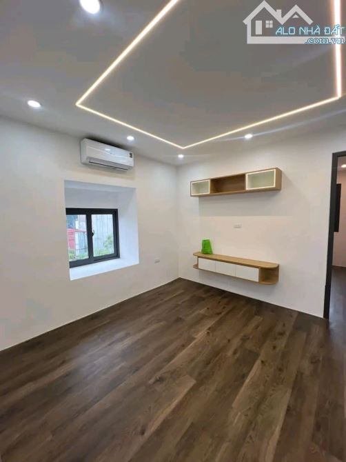 BÁN NHÀ TẬP THỂ THÁI THỊNH, THÁI HÀ, ĐỐNG ĐA, 85 M2 (sổ 39m2), 3 NGỦ, 3.68 TỶ.