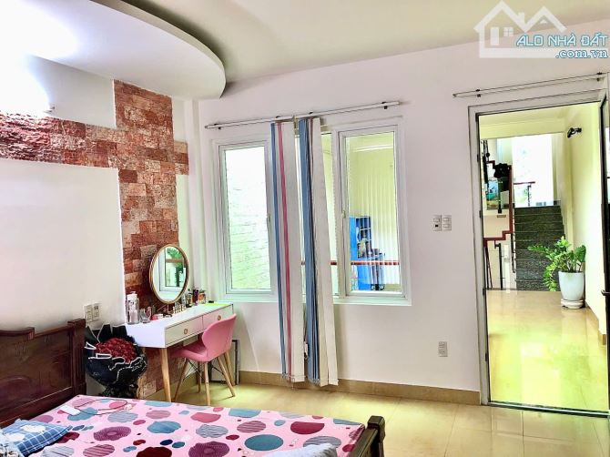 Bán Căn Nhà 3 Tầng Phan Bội Châu - Phường Vĩnh Ninh Ô tô Tận Sân - Sát Mặt Tiền - 11