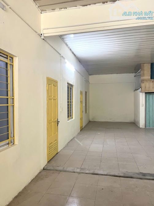 Mảnh đất Thạch Bàn ngõ ô tô tránh vỉa hè cần bán 90m2-MT 5.3m giá chỉ 1x tỷ ( x nhỏ) - 1