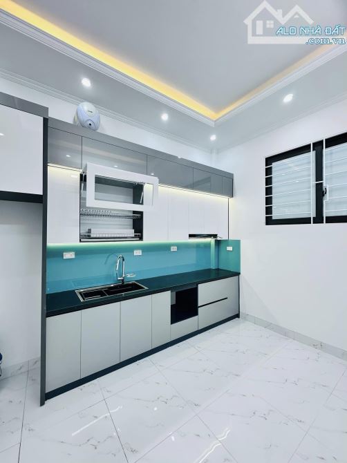 Nhà Hiếm Hồ Tây - 48m2 - Ngõ thông - Vài Bước Chân Ra Phố Kinh Doanh - Sát Hồ Tây - 1