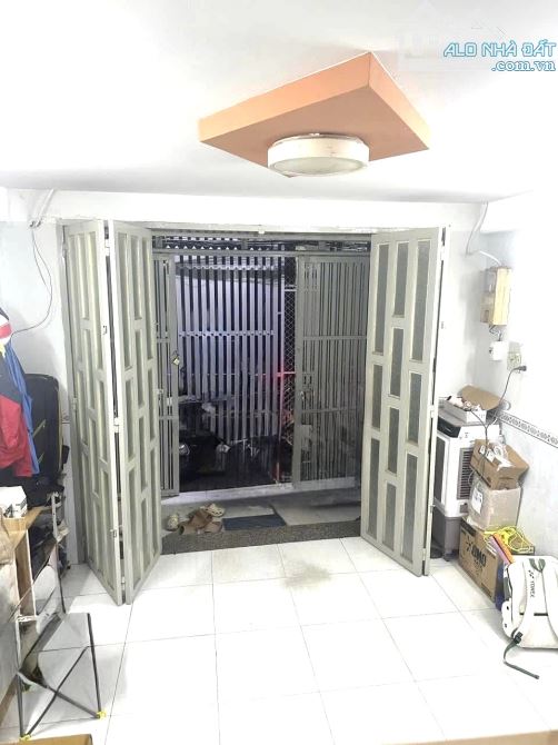 Nhà bán 2 tầng, hẻm thông, 3.5x9m, Bùi Minh Trực P5Q8 - 1