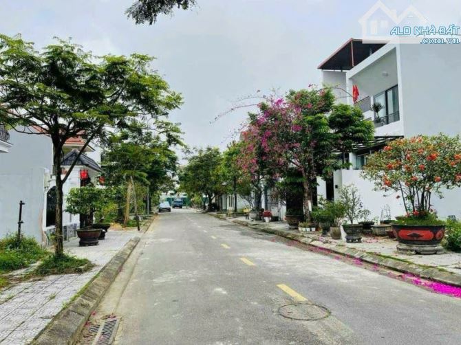 BÁN ĐẤT BIỆT THỰ KHU VIP ĐÔNG NAM THUỶ AN - 1