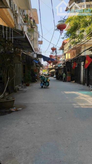 Cc cần bán lô đất đẹp  view công viên Nguyễn Văn Cừ 59 mt6.5 Hơn 1 tỷ - 1