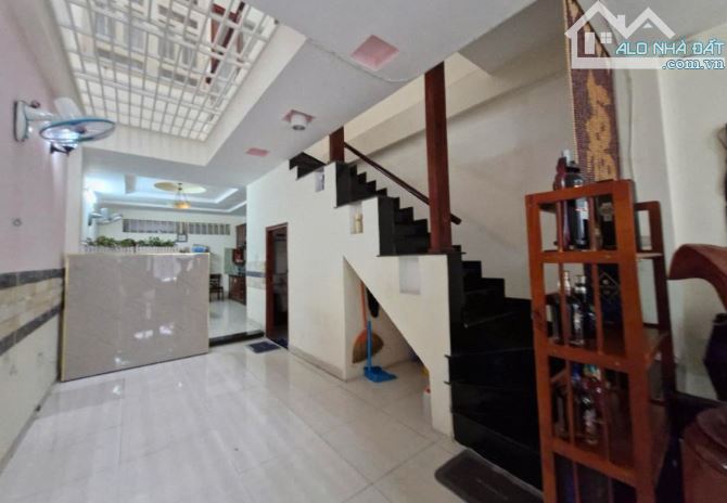 BÁN NHÀ 3 TẦNG - KHA VẠN CÂN - LINH CHIỂU - HẺM XE HƠI - 84M2- NHỈNH 7 TỶ CÒN THƯƠNG LƯỢNG - 1
