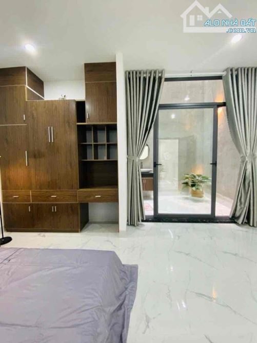 NHÀ KIỆT XE HƠI 8M NGUYỄN CHÁNH GẦN BIỂN NGANG 5M GIÁ 4,1 TỶ TL  NHÀ 3 tầng kiệt 8m 2 ô tô - 12