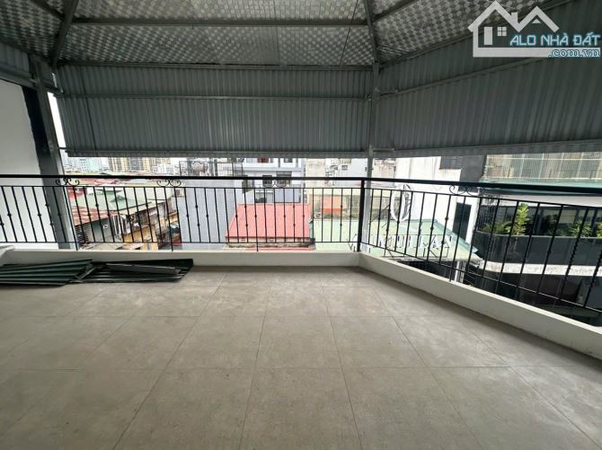 Nguyên Hồng 59.8 tỷ, 72m2 xây mới 8 tầng mặt tiền 17m lô góc. - 14