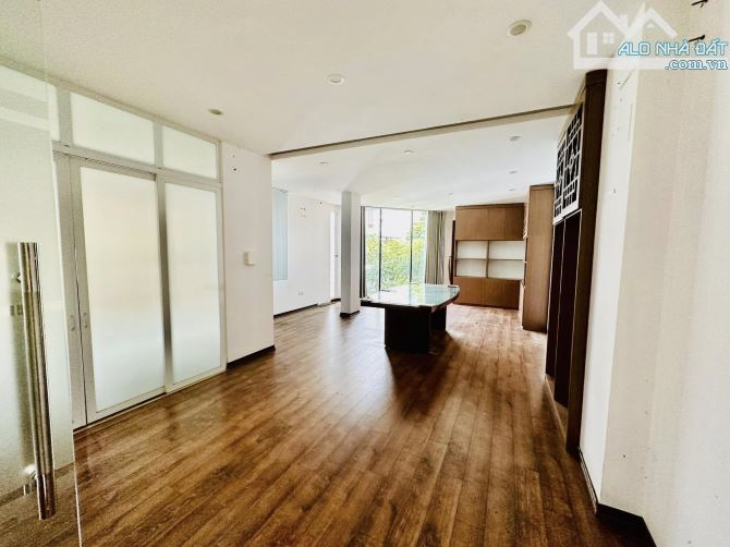 PHÂN LÔ NGỤY NGƯ KOM TUM LÔ GÓC VỈA HÈ ÔTÔ TRÁNH VIEWĐẸP 75m2 MẶT TIỀN 15m KINH DOANH ĐỈNH - 2