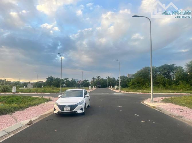 Cần bán Lô Đất sát Ủy Ban Phường Phú Thạnh giắ cực rẻ... - 2