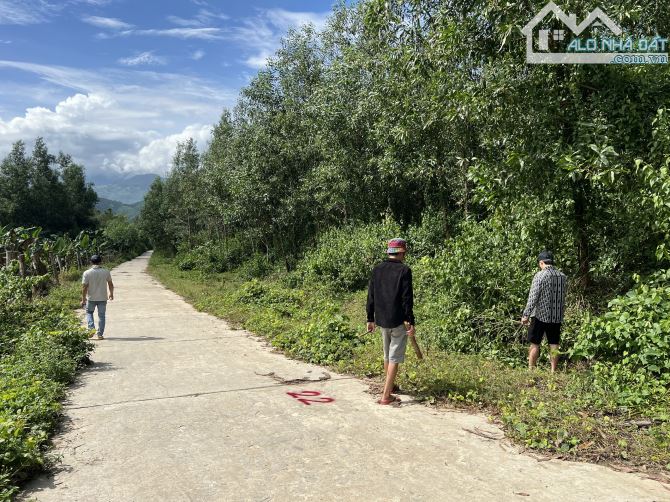 bán đất làm nà vườn trang trại gần 11 hecta có Suối, giáp betong gần 500m giá chỉ 84k/m - 2