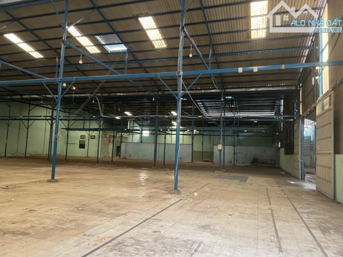 Cho thuê kho xưởng sản xuất 800m2 giá cực rẻ tại KCN Lê Minh Xuân, Bình Chánh - 2